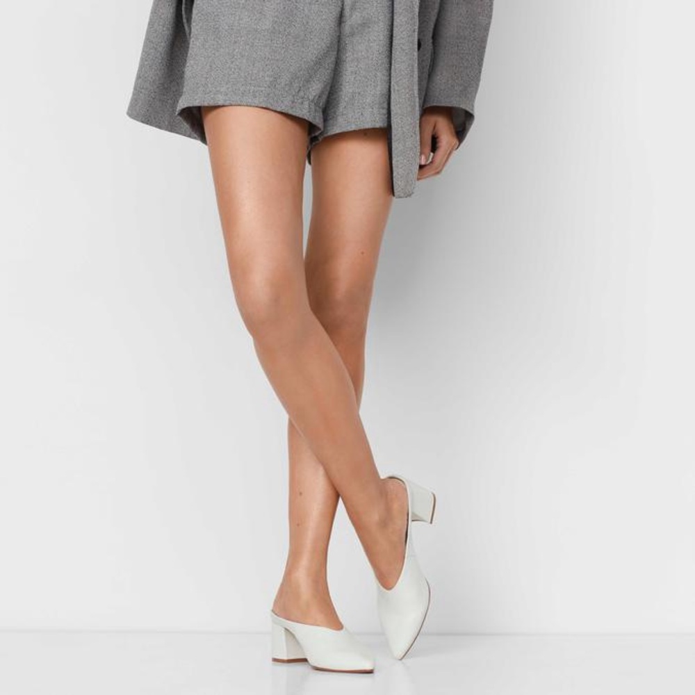 Also “Asirari” Block Heel Mules